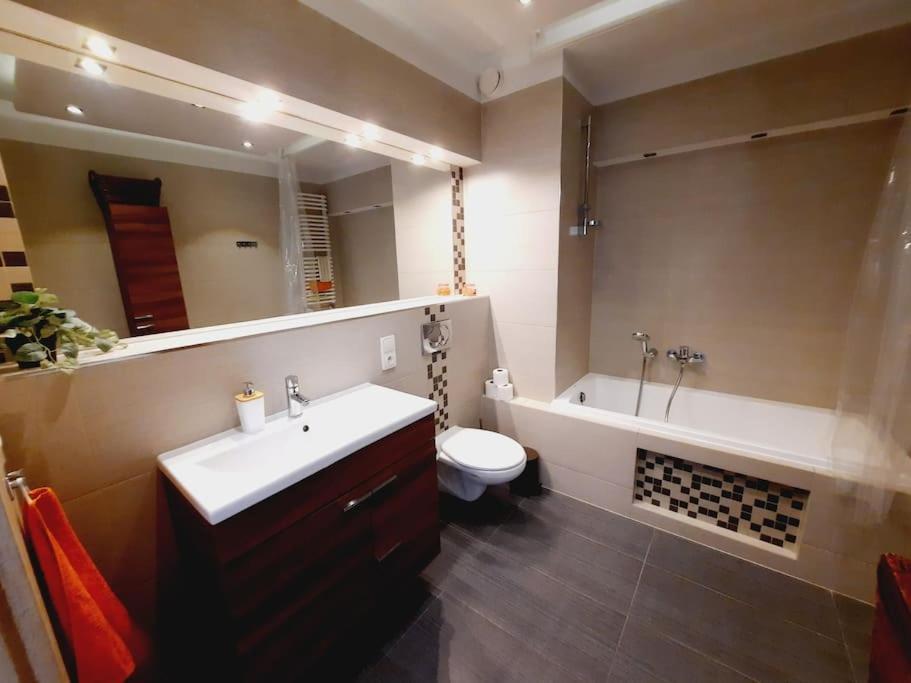 Apartament Z Podziemnym Parkingiem Ulica Wroclawska Cracovie Extérieur photo